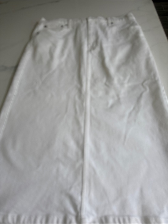 Banana Republic Dresses & Skirts - Banana Republic White Skirt with Branded Waist Label